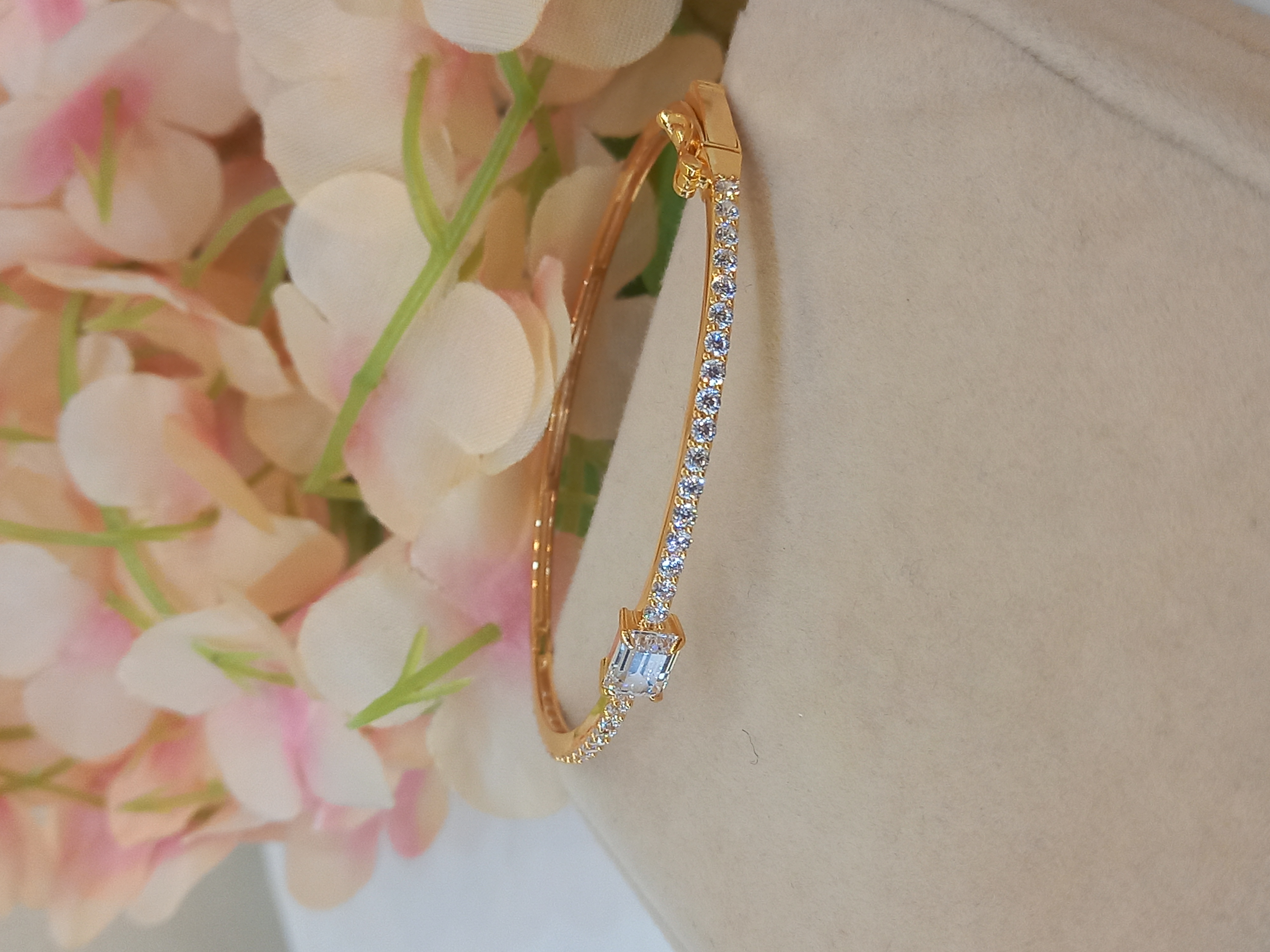 Gelang Bulat