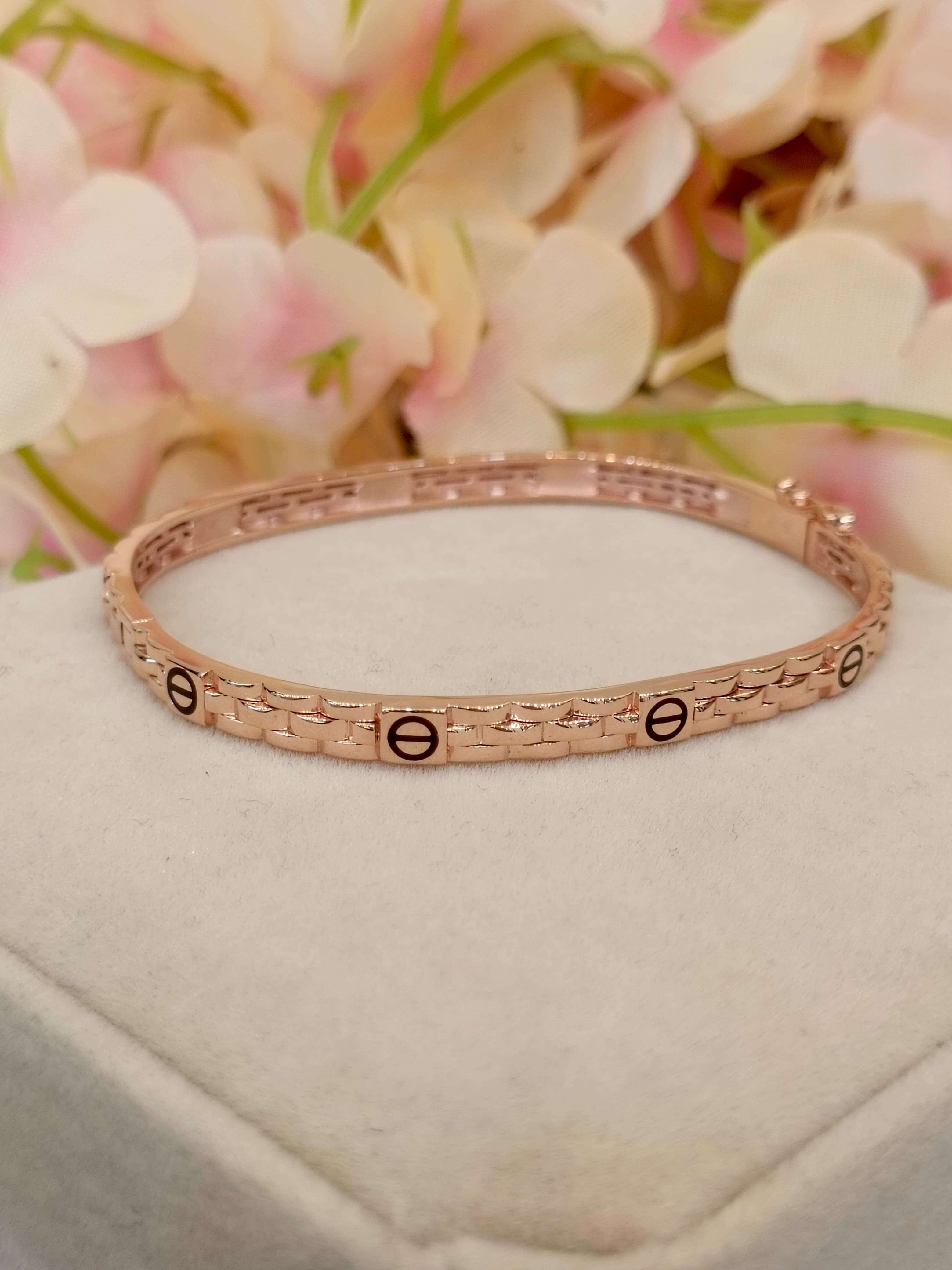 Gelang Bulat