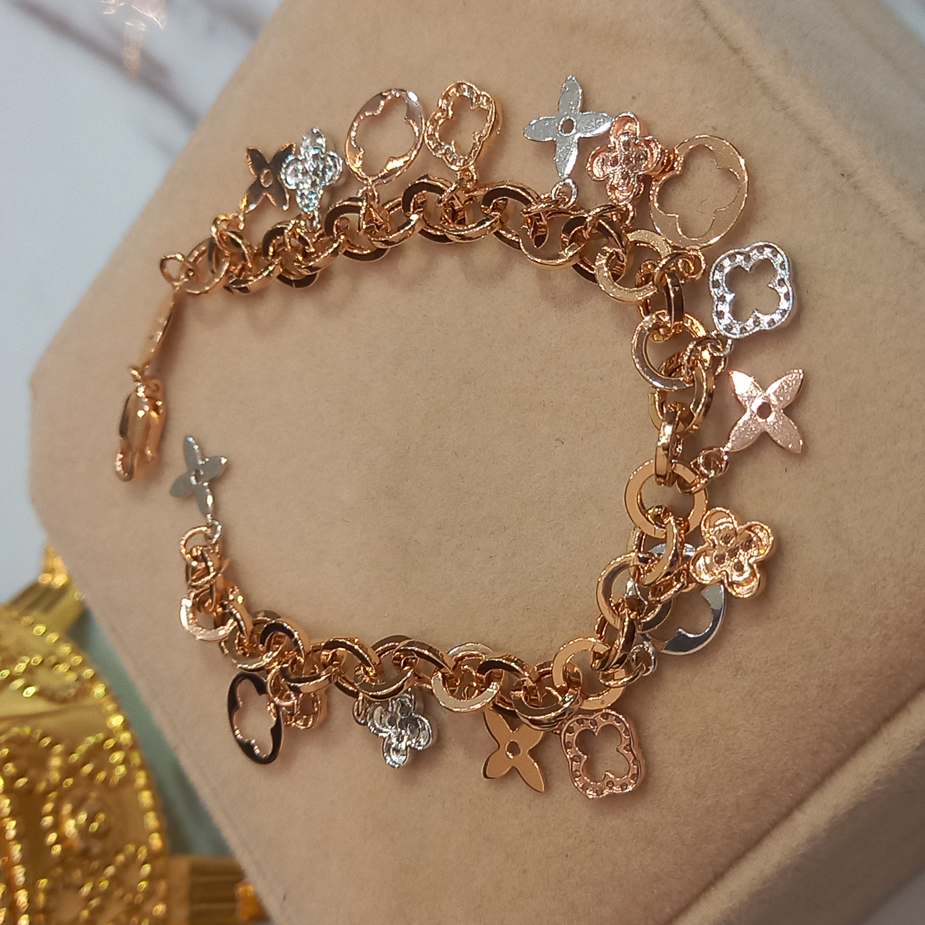 Gelang Lurus