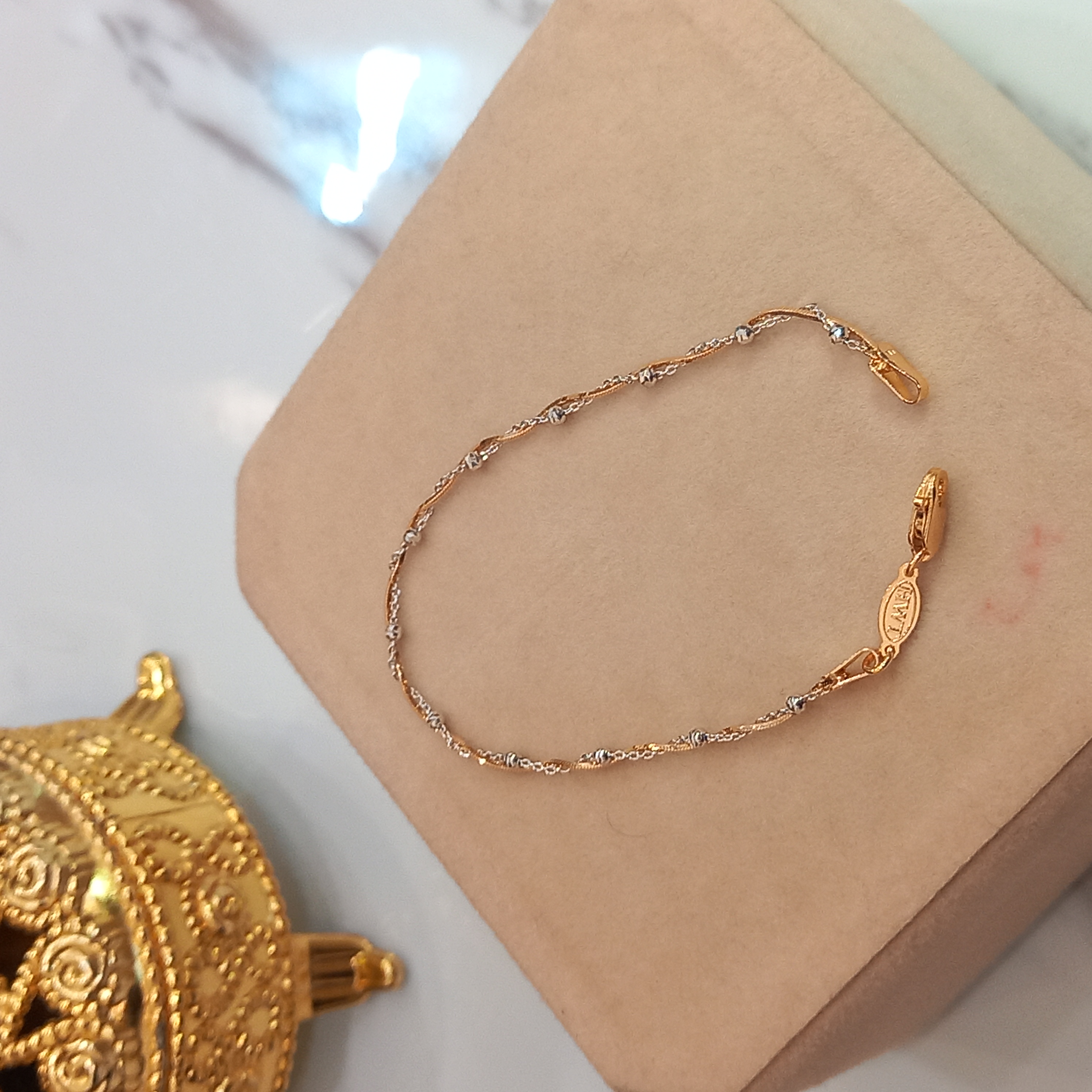 Gelang Lurus